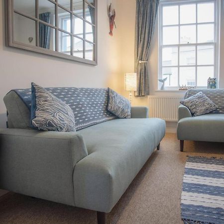 Ramsey Apartment - 2 Bedroom Apartment - Tenby Eksteriør billede